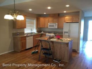 3107 Nathan Dr, Bend OR  97701-5880 exterior