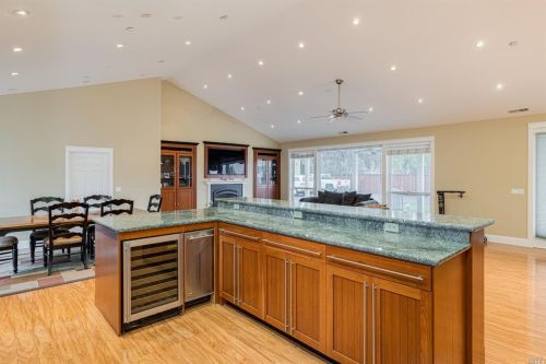 1857 Alice Dr, Penngrove CA  94951-9750 exterior