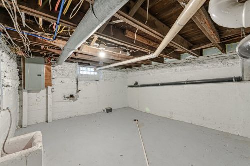 108 Oak Spring Rd, Canonsburg PA  15317-1045 exterior