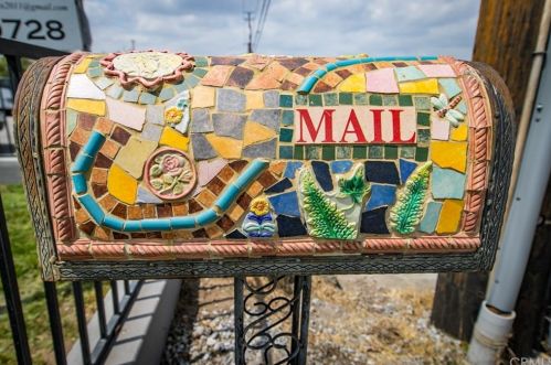 315 Lugonia Ave, Redlands CA  92374-2239 exterior