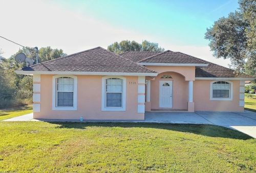 3320 58th Ave, Naples, FL 34120-2400