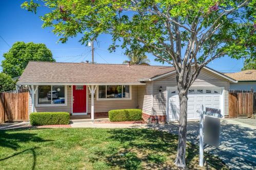 801 Coyote St, Milpitas, CA 95035-3824