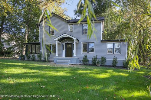 961 Front St, Tinton Falls NJ  07701-5615 exterior