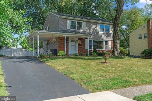 685 Hidden Valley Rd, Norristown, PA 19406-1776