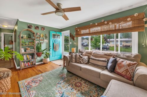 10 Sanford Rd, Bricktown NJ  08724-7134 exterior