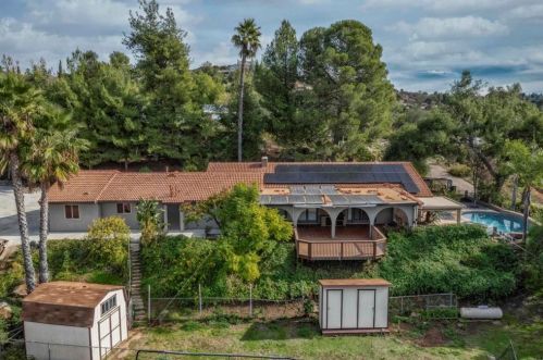 861 Midway Dr, Alpine, CA 91901-2748