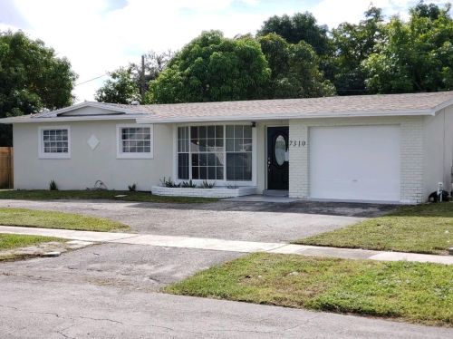 7310 1st Ct, Hollywood, FL 33024-7211