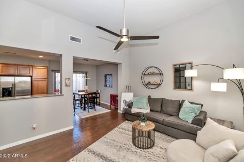 16041 19th Dr, Phoenix, AZ 85023-7281