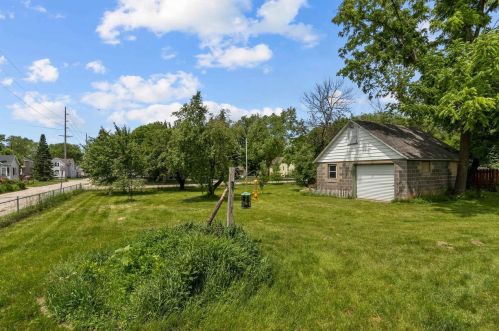 98 Lincoln Ave, Fond Du Lac, WI 54935-4017