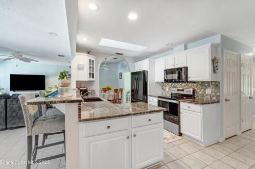 221 Degan Pl, Sebastian FL  32958-4509 exterior