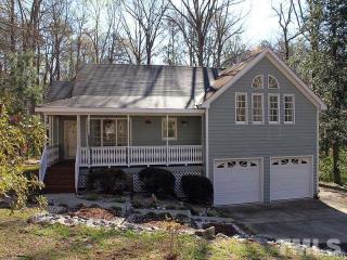 304 Cedarwood Dr, Knightdale, NC 27545-9679