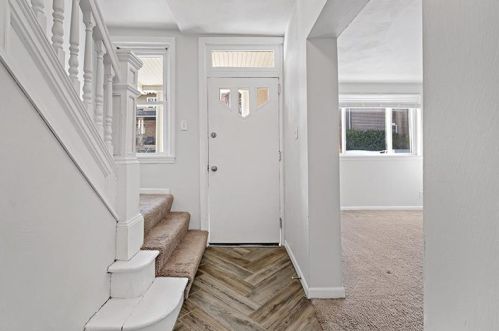 922 Highview St, Pittsburgh, PA 15206-1413