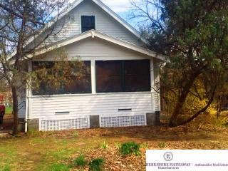 2625 Benson Gardens Blvd, Omaha NE  68134-6713 exterior