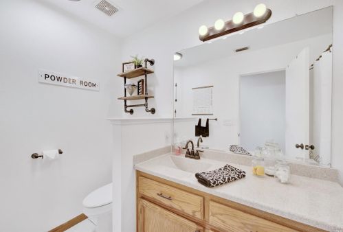 625 Evans Rd, Liberty Farms CA  95620-4272 exterior
