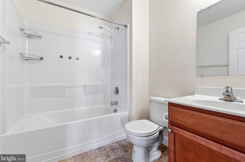 120 Revolutionary Blvd, Dover DE  19901-8871 exterior