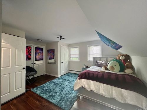 1587 Hanover St, Yorktown Hgts NY  10598-4711 exterior