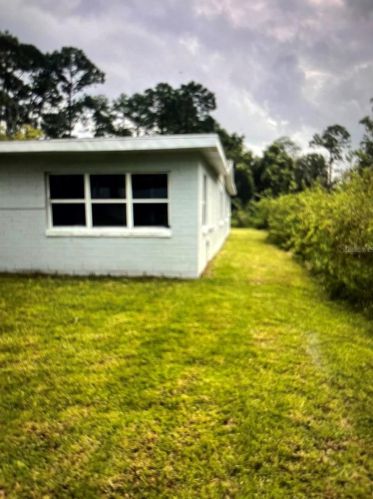2045 2nd Ave, Deland, FL 32724-2742