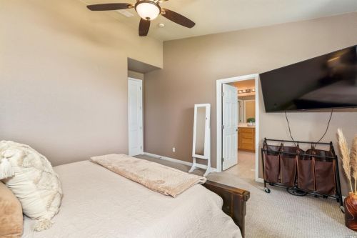 1125 Valley Glen Dr, Liberty Farms CA  95620-4835 exterior