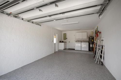 762 103rd Ave, Naples FL  34108-3221 exterior