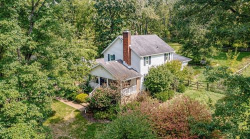 5578 Gibson Rd, Gibsonia, PA