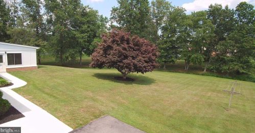 30 Valerie Dr, Bear DE  19701-1749 exterior