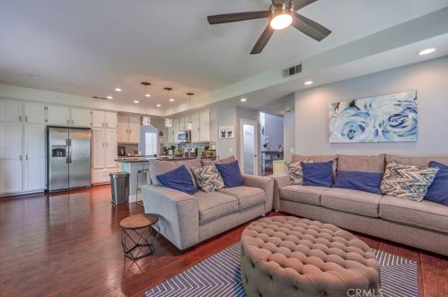 43520 Calle Nacido, Temecula CA  92592-3034 exterior