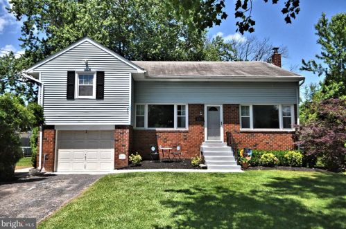 2225 Carol Ln, Norristown, PA 19401-2018