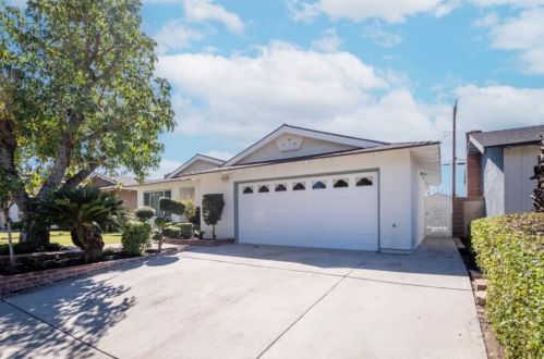8416 Haney St, Pico Rivera, CA 90660-3409