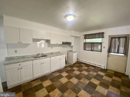 229 2nd St, Arnots Addition PA  17970-1031 exterior