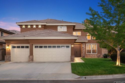 490 Tree Hollow Ct, Simi Valley CA  93065-7311 exterior
