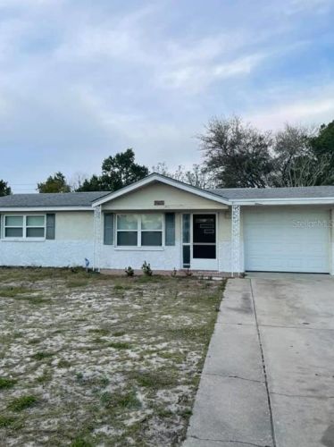 7911 Rottingham Rd, Port Richey, FL 34668-2684
