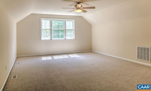 17 Shortwood Cir, Bybee VA  22963-2747 exterior