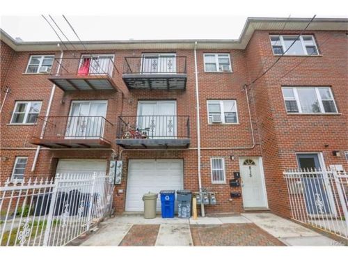 815 225th St, Bronx, NY 10466-4546