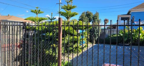 9705 D St, Oakland CA 94603-2435 exterior