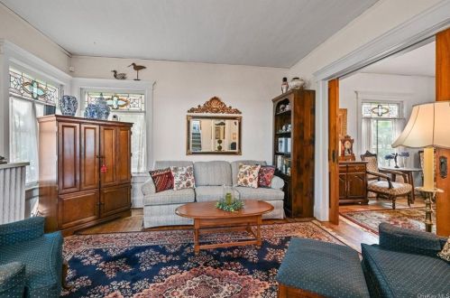 37 Prospect Ave, Middletown NY  10940-4119 exterior