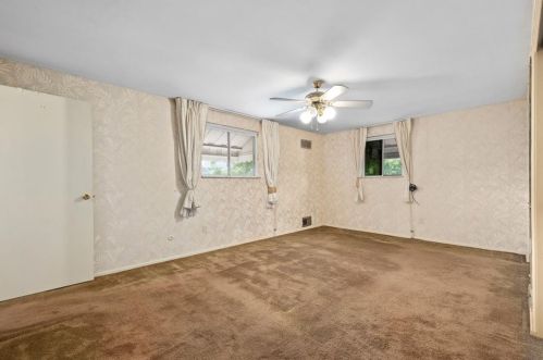 266 Ben Til Dr, Pittsburgh PA  15236-4306 exterior