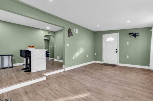 582 Orchard St, Rahway NJ  07065-2228 exterior