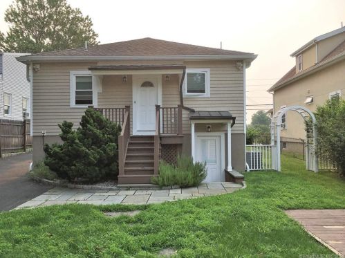 205 Southfield Ave, Stamford CT  06902-7736 exterior