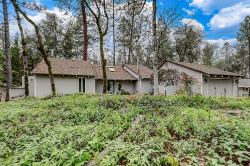 19007 Chickadee Ct, Lake Wildwood CA  95946-9644 exterior