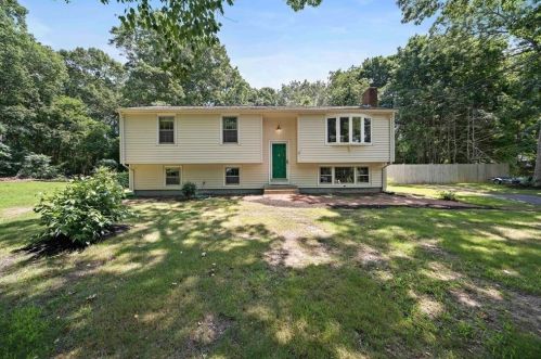 29 Liberty Rd, Marshfield, MA 02050-4727