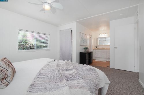 31 Terrace Dr, Concord CA  94518-2058 exterior