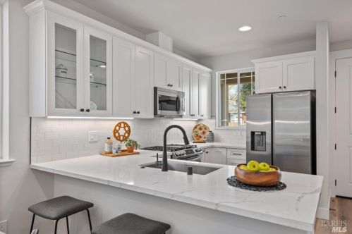 96 Calistoga Rd, Santa Rosa CA  95409-3702 exterior