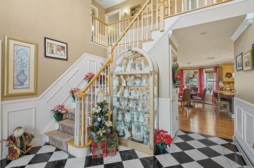 4 Fountayne Ct, Washingtonville NY  10992-1001 exterior