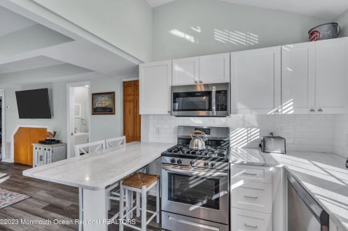 745 20th Ave, Belmar NJ  07719-2924 exterior