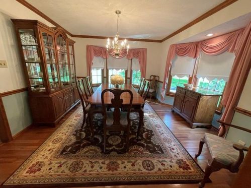 1112 Lakeview Dr, Bridgeville, PA 15017-1265