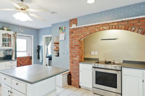 79 Cheney St, Unity NH  03773-1401 exterior