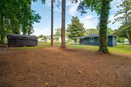 210 Gwinnett St, Fayetteville GA  30214-1727 exterior