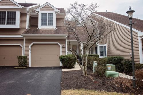 3 Dorset Ln, Bedminster, NJ 07921-1635