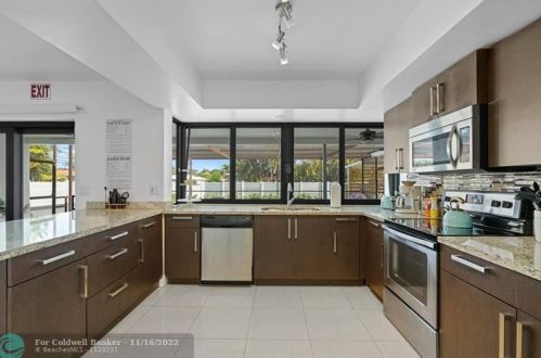 1831 56 Ave, Hollywood FL exterior