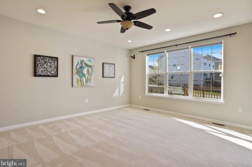 445 Lord Fairfax St, Charles Town WV  25414-2603 exterior